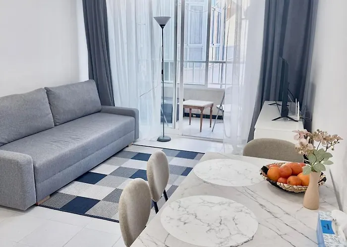 With Pool, Near The Apartment Torrevieja